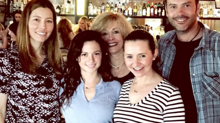 Jessica Biel, Mackenzie Rosman, Catherine Hicks, Beverley Mitchell und Barry Watson