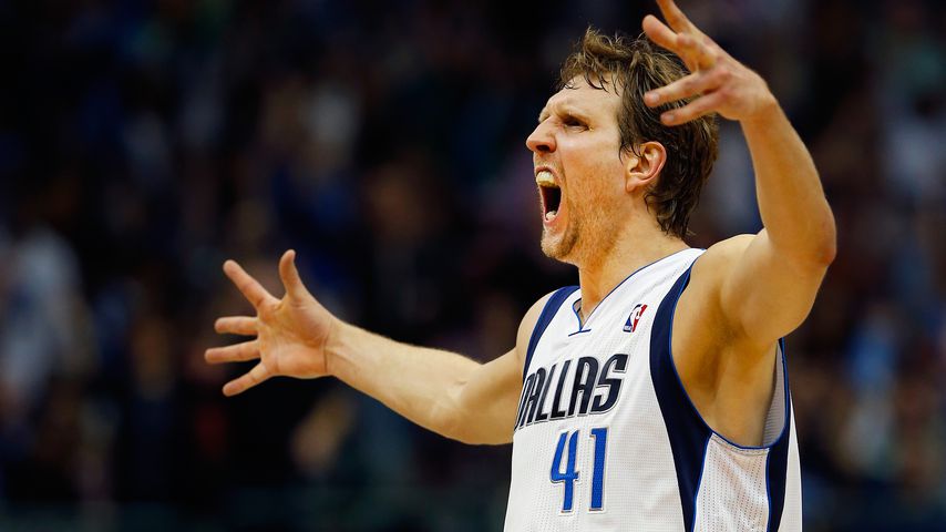 Wow! Dirk Nowitzki feiert Mega-Erfolg & die Stars jubeln mit
