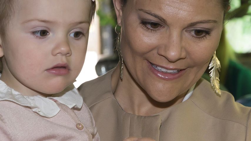 Prinzessin Estelle von Schweden und Prinzessin Victoria von Schweden