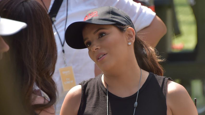 Eva Longoria an einem Filmset