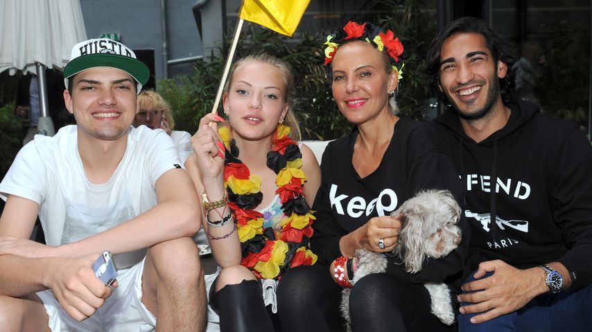 Natascha Ochsenknecht, Cheyenne Ochsenknecht, Umut Kekilli und Jimi Blue Ochsenknecht