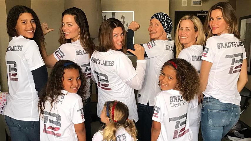 Gisele Bündchen mit den anderen "Brady's Ladies"