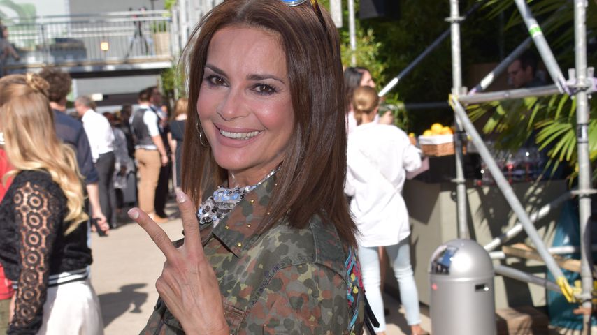 Mit 53 Jahren auf Playboy-Cover: Gitta Saxx hatte Bedenken! | Promiflash.de