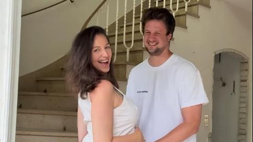 Hannah Kerschbaumer mit ihrem Ehemann Chris, Juli 2025