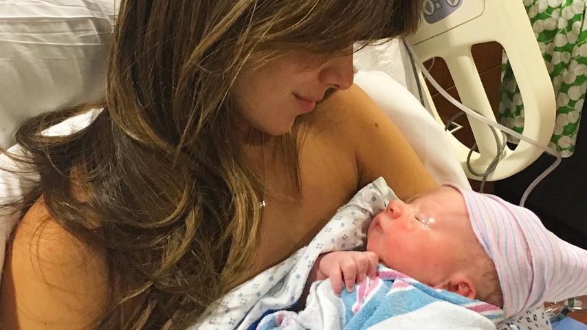 Hilaria Baldwin mit ihrem neugeborenen Sohn Leonardo Ángel Charles