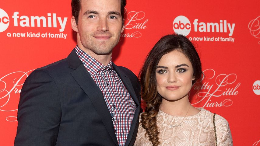 Ian Harding und Lucy Hale