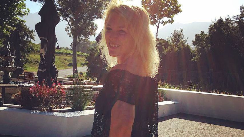 Privat wie nie: GZSZ-Iris schwärmt von Ehe & Flitterwochen!