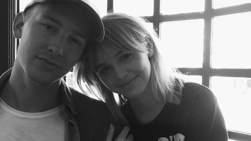 Jairus Kersey und Acacia Brinley