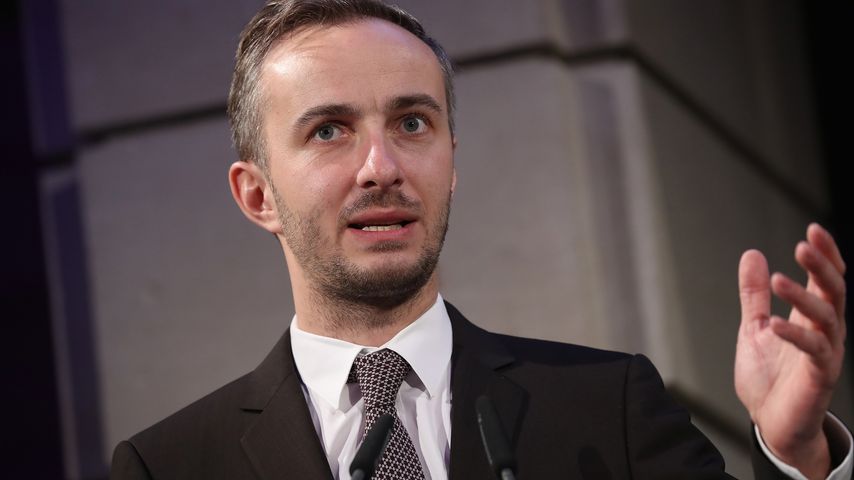 Jan Böhmermann, Satiriker