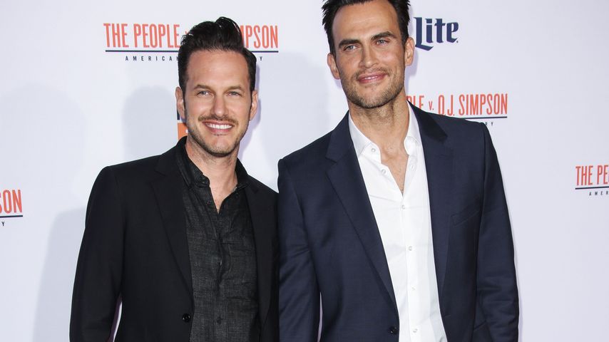 Jason Landau und Cheyenne Jackson bei der "The People V. O.J. Simpson"-Premiere in Los Angeles