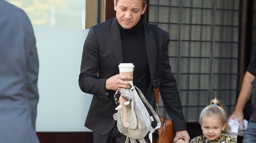 Jeremy Renner und Ava in NYC