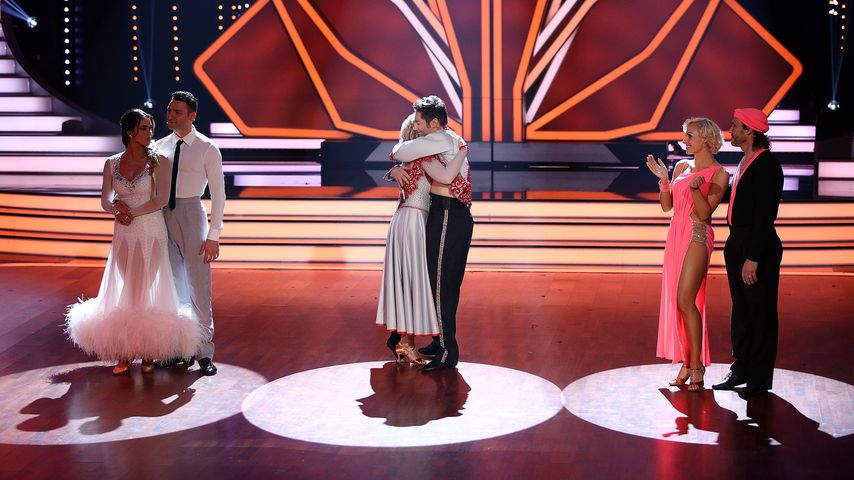 Jessica Paszka, Iris Mareike Steen und Chakall mit ihren "Let's Dance"-Partnern