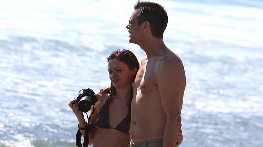 Jim Carrey und Cathriona White am Strand von Los Angeles