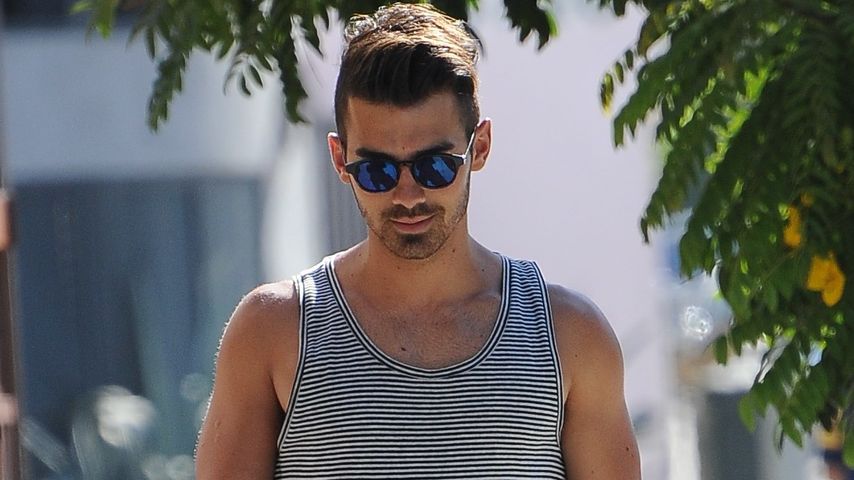 Joe Jonas, Sänger