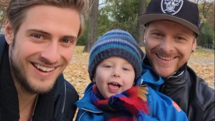 Jörn Schlönvoigt mit seinem Neffen und seinem Bruder