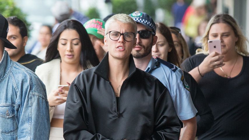 Kater & Fan-Auflauf: Justin Biebers Lunch geht in die Hose!