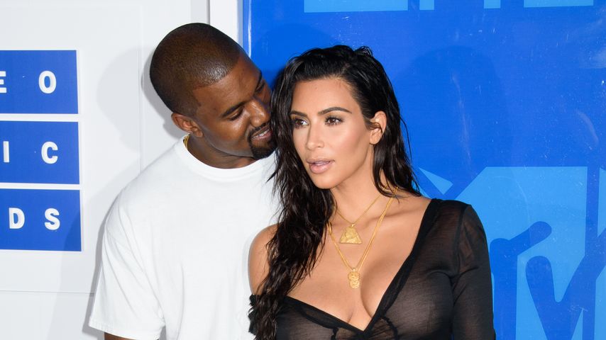 Kanye West und Kim Kardashian bei den VMAs 2016 in New York