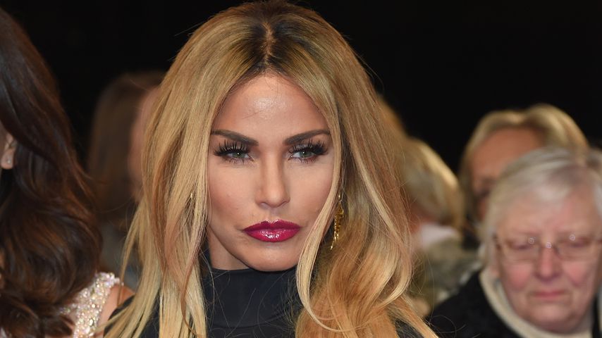 Fans angewidert: Katie Price filmt eigene Face-Lift-OP!