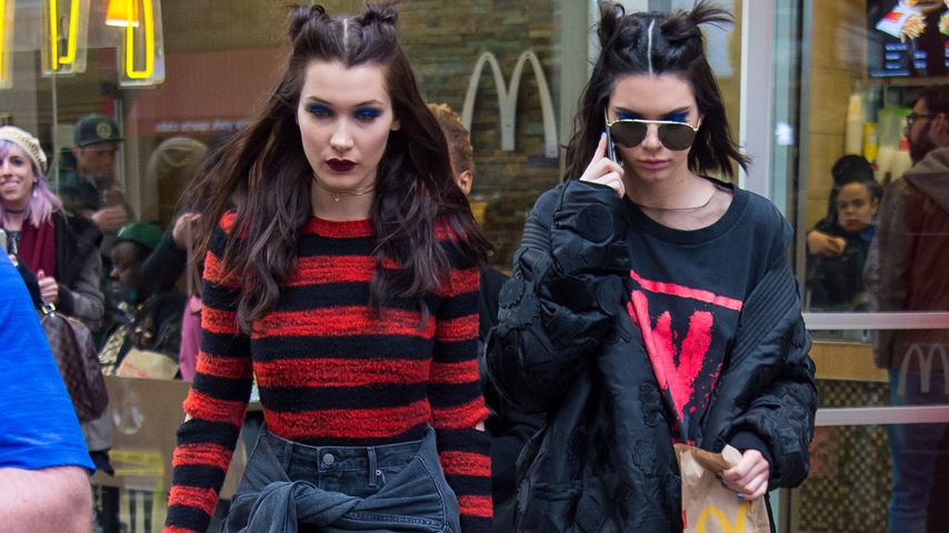 Kendall Jenner und Bella Hadid beim Verlassen eines Fastfood-Restaurants