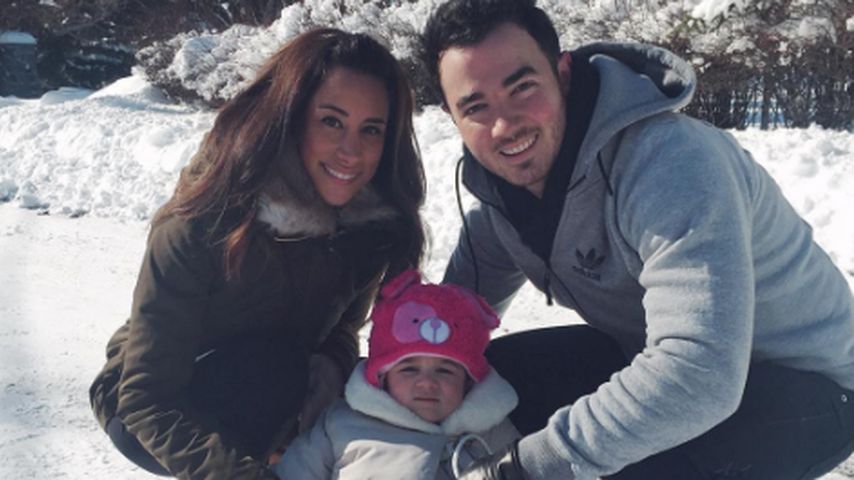Danielle und Kevin Jonas mit Töchterchen Alena Rose