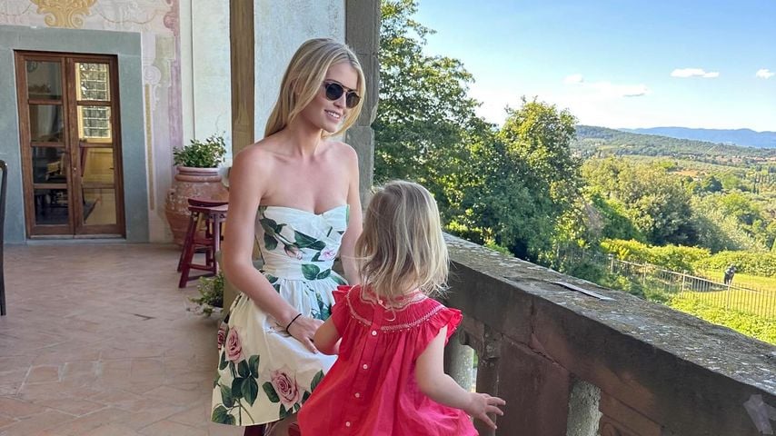 Lady Kitty Spencer und ihre Tochter im Juli 2025