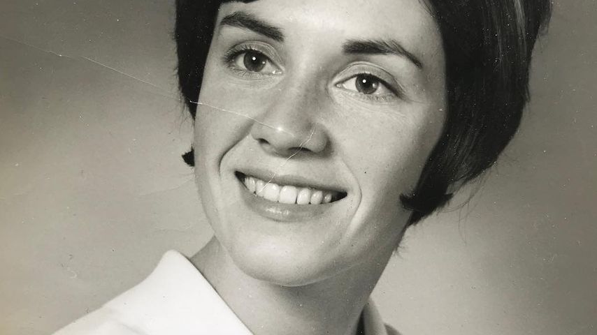 Lili Reinharts verstorbene Oma