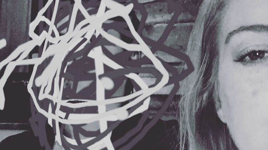 Lindsay Lohan mit Egor Tarabasov durchgekritzelt