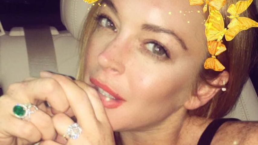 Lindsay Lohan zeigt ihren Verlobungsring