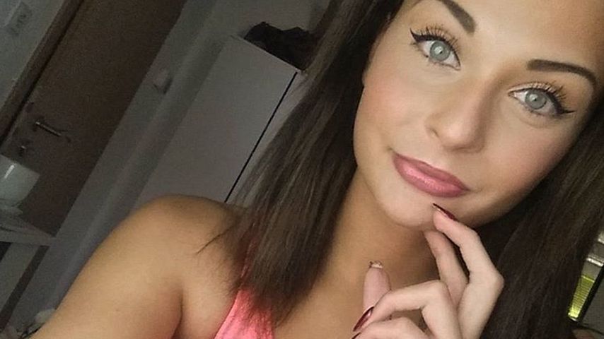 Facial Für Eine Perverse, Junge Deutsche Facial Für Eine Perverse, Junge Deutsche