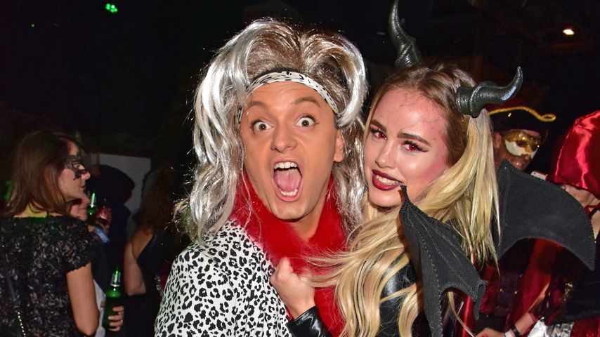 Liz Kaber und Julian Stoeckel bei der "Halloween by Natascha Ochsenknecht"-Party im Berlin Dungeon 2