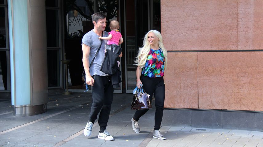 Lucas Cordalis und Daniela Katzenberger vor dem Savoy Hotel in Köln
