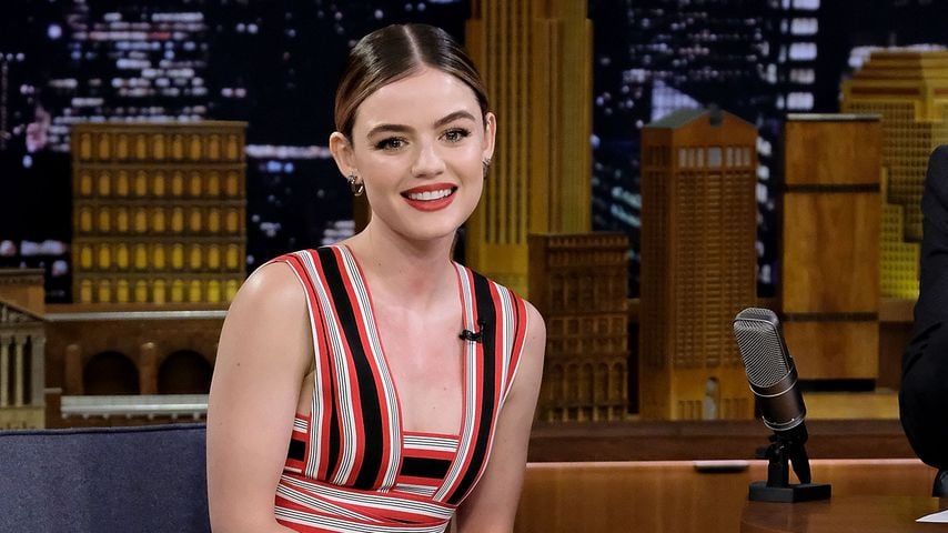 Lucy Hale in der "The Tonight Show Starring Jimmy Fallon"