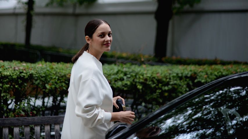 Marion Cotillard in Paris