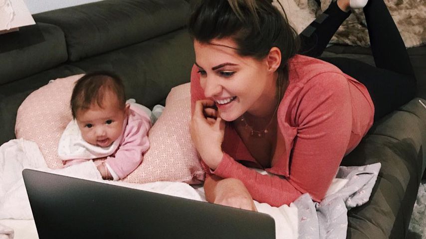 Mia Rose und Sarah Harrison