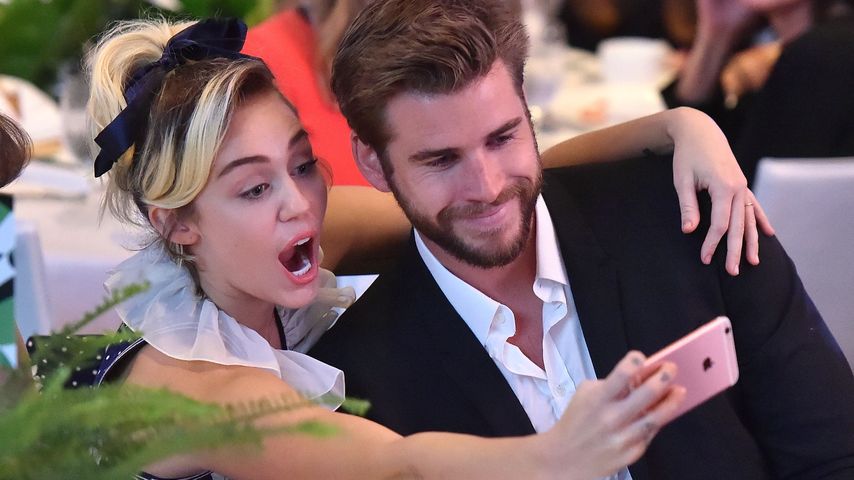 Miley Cyrus und Liam Hemsworth bei einem Event in Beverly Hills