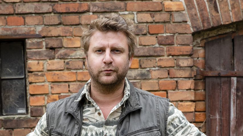 Sex auf Holzbrett: Nils' skurrilste Szene bei "Milk & Honey"