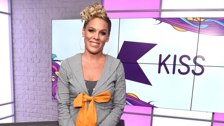 Pink beim Radiosender Kiss FM