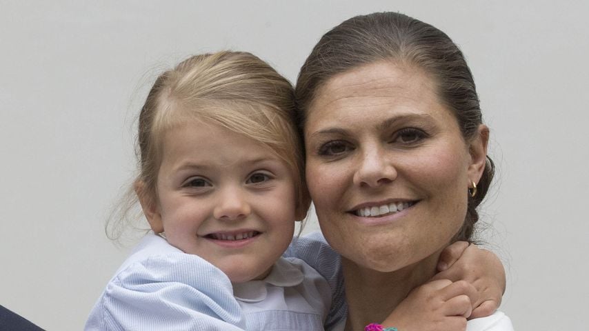 Prinzessin Estelle von Schweden mit ihrer Mutter Prinzessin Victoria