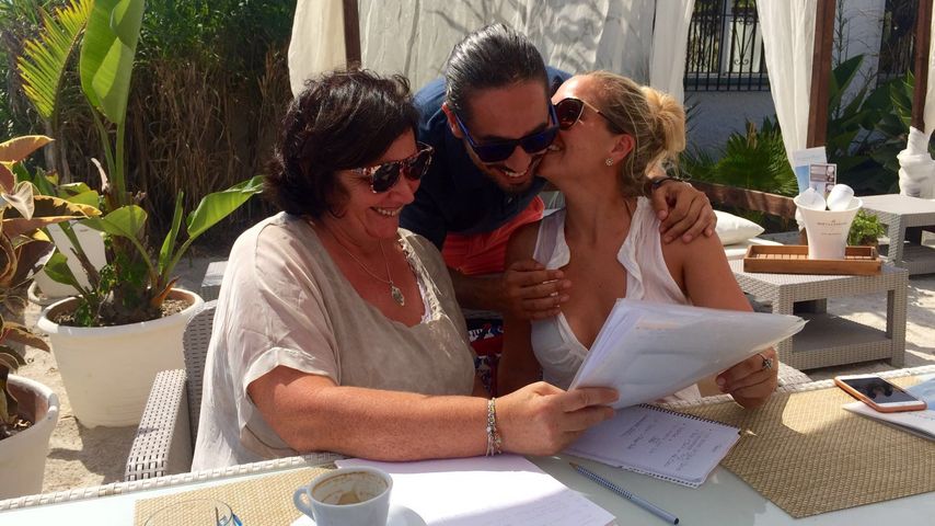 Rebecca Kratz mit ihrem Verlobten Julio und Weddingplannerin Gabriele Günter