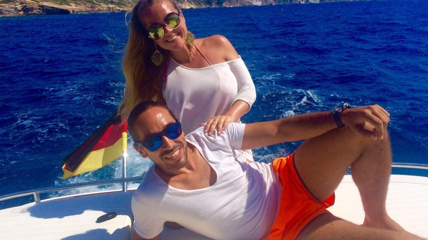 Rebecca Kratz und ihr Verlobter Julio auf einem Boot