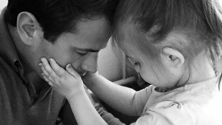 Rocco Stark mit seiner kleinen Tochter Amelia