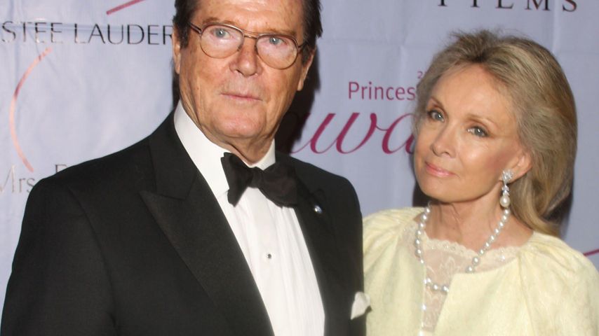 Roger Moore mit seiner Frau Kristina Tholstrup bei der Princess Grace Awards Gala