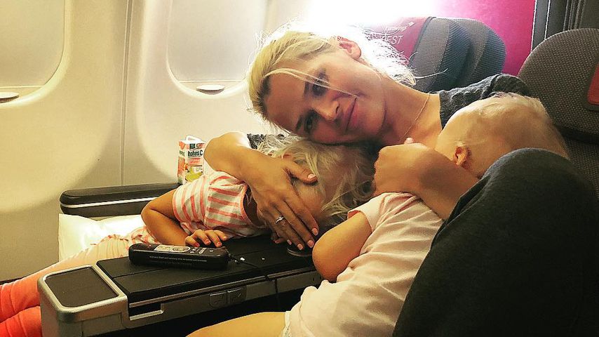 Sara Kulka und ihre Töchter Matilda und Annabell