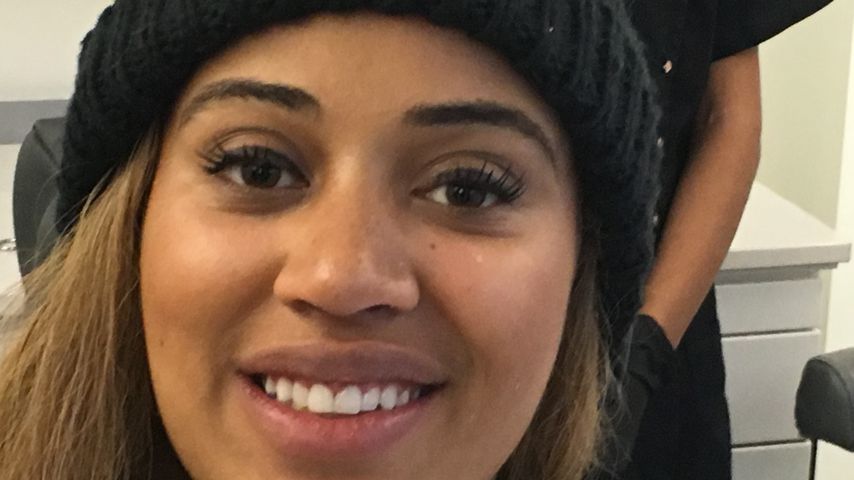 Sarah Joelle Jahnel bei einer Zahnbehandlung in der diPUra Zahnklinik in Essen