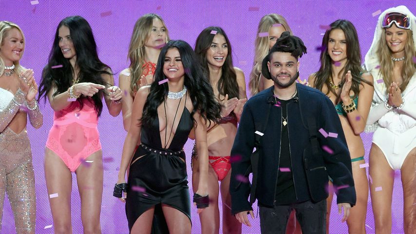 Selena Gomez & The Weeknd bei der Victoria's Secret Fashion Show 2015