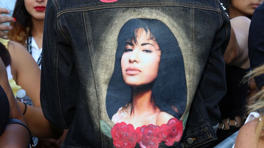 Selena-Fan bei der Vorstellung der Wachsfigur der Sängerin in Hollywood 2016
