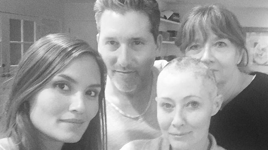 Shannen Doherty mit ihrer Mutter und Freunden