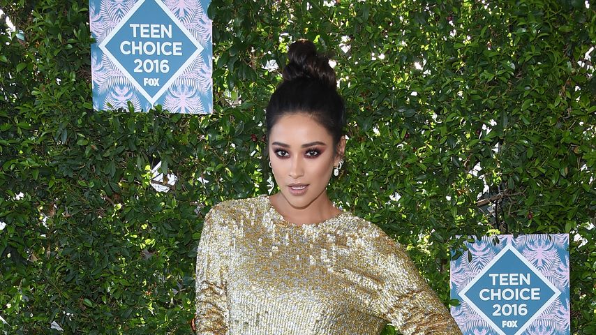 Shay Mitchell bei den Teen Choice Awards 2016
