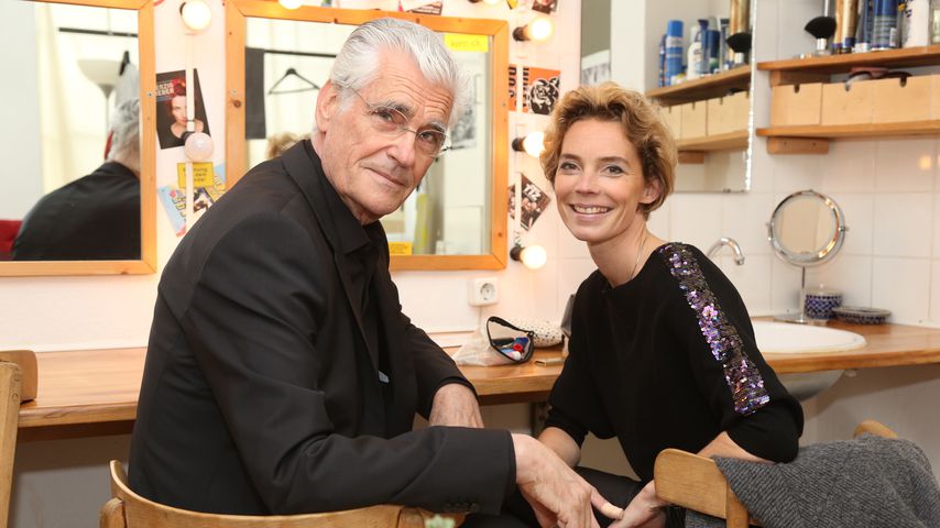 Sky du Mont und Christine Schütze im Hamburger Theater