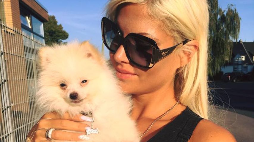 Sophia Wollersheim und ihr Hund Barney Boo